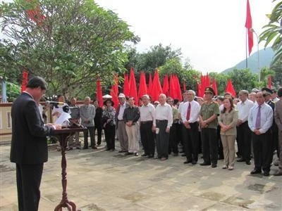 Các đại biểu ôn lại truyền thống lịch sử vẻ vang của Đảng bộ Phú Yên.