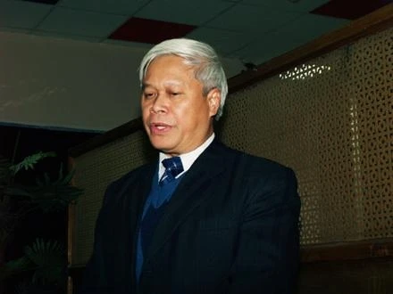 Nhà thơ Nguyễn Huy Hoàng.
