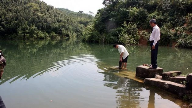 Hồ Lầy xã Bắc Phong, huyện Cao Phong (Hòa Bình) đang bị xuống cấp cần được đầu tư sửa chữa.