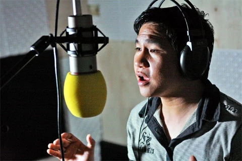 Tự trang bị phòng thu âm giúp ca sĩ Trọng Tấn chủ động hơn trong các dự án âm nhạc của mình.
