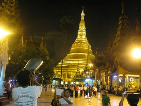 Myanmar, đất nước của những nụ cười