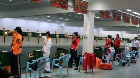 Các xạ thủ Việt Nam tiếp tục thành công tại nội dung đồng đội 25 m súng ngắn thể thao nữ. 