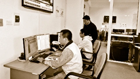 Trung tâm điều khiển vệ tinh nhỏ (Viện Công nghệ vũ trụ Việt Nam).
