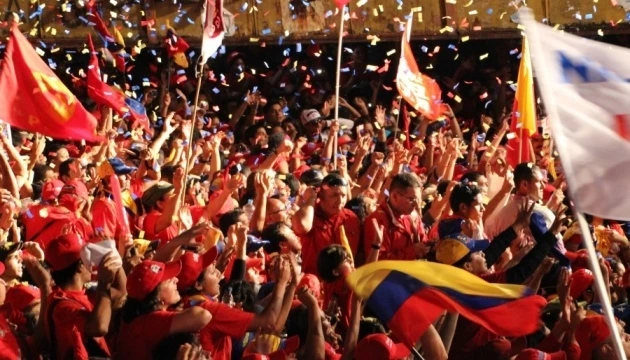 Với đường lối lãnh đạo đất nước của Chính phủ Venezuela dưới thời Tổng thống Nicolas Maduro, cách mạng Bolivar sẽ tiếp tục vững bước và đạt được nhiều thành tựu mới. (Ảnh: Venezuelaanalysis)