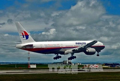 Điều gì đã xảy ra trong buồng lái MH370?