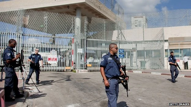 Israel hủy bỏ kế hoạch thả nhóm tù nhân Palestine cuối cùng