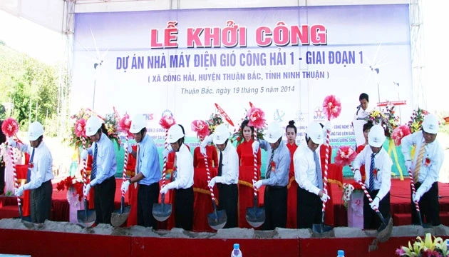 Khởi công xây dựng Nhà máy điện gió tại Ninh Thuận 