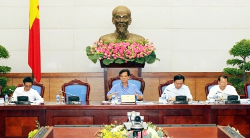 Thủ tướng Nguyễn Tấn Dũng chủ trì cuộc họp của Thường trực Chính phủ với các bộ, ngành. Ảnh: ĐỨC TÁM (TTXVN)