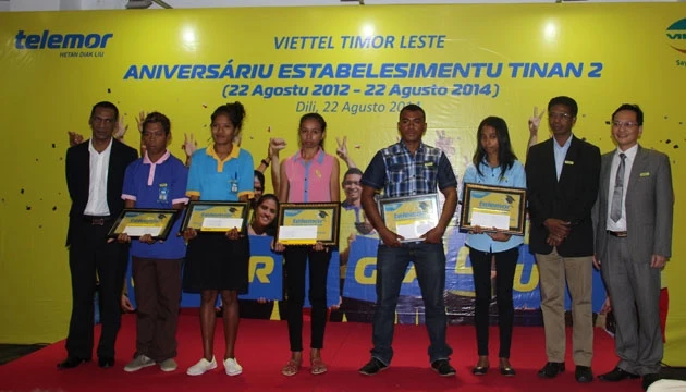 Cong ty Telemor tặng học bổng cho sinh viên Cộng hòa Timor Leste.