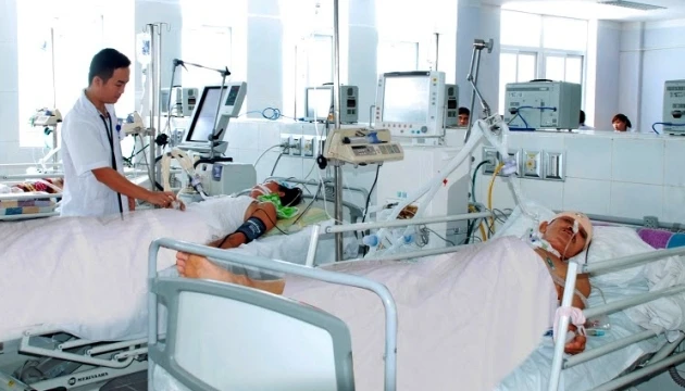 Nhiều bệnh nhân đang được điều trị đột quỵ não tại Bệnh viện đa khoa tỉnh Phú Thọ.
