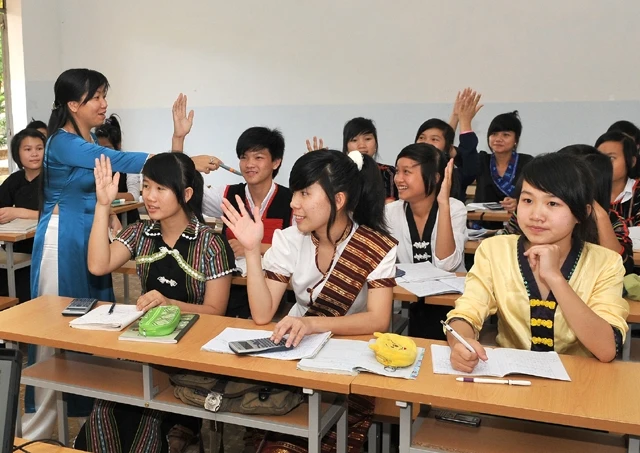 Giờ học của học sinh Trường THPT Dân tộc nội trú Nơ Trang Lơng (Đác Lắc). Ảnh: ĐĂNG KHOA