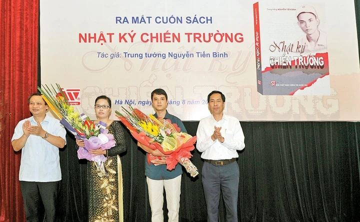 Cuốn Nhật ký chiến trường lay động trái tim độc giả