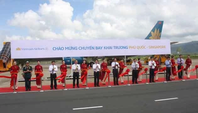 Vietnam Airlines mở đường bay quốc tế Phú Quốc - Singapore 