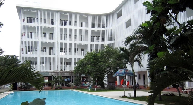 Khuôn viên Trường THCS và THPT Phan Chu Trinh.