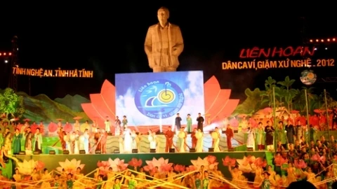 Liên hoan dân ca ví, giặm năm 2012.