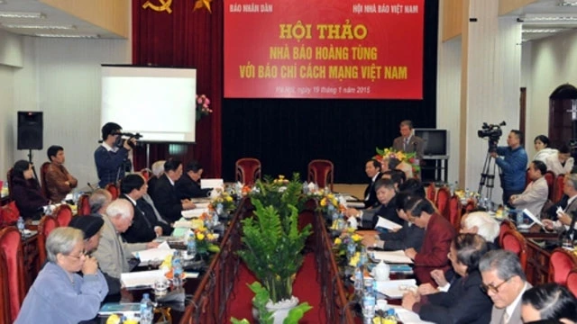 Các đại biểu dự Hội thảo Nhà báo Hoàng Tùng với báo chí cách mạng Việt Nam. Ảnh: ĐĂNG KHOA