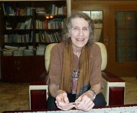 Nhà văn Mỹ Lady Borton.