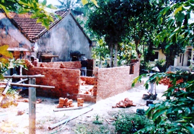 Nhà dân xây dựng trái phép trong Khu di tích chùa Ông.