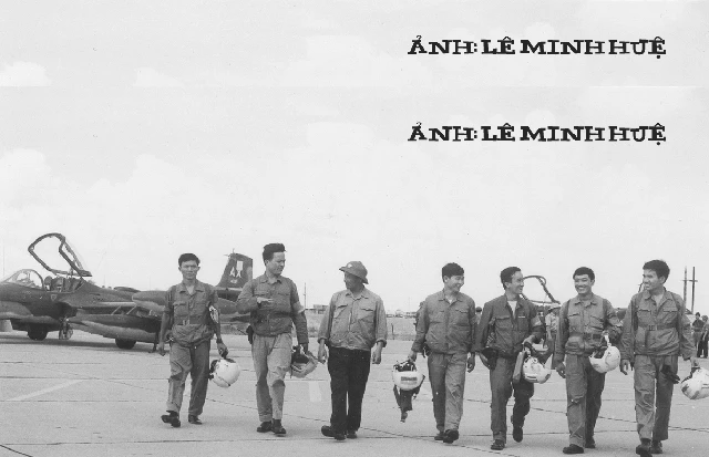 Phi đội Quyết thắng sau trận đánh trở về sân bay Thành Sơn (Phan Rang), chiều 28-4-1975.