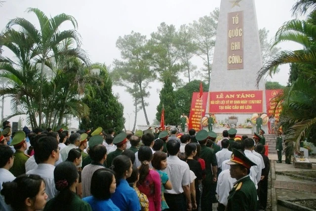 Toàn cảnh lễ tưởng niệm.