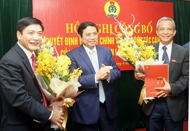 Đồng chí Bùi Văn Cường giữ chức Bí thư Đảng đoàn Tổng LĐLĐ Việt Nam