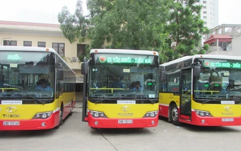 Hà Nội chính thức đưa tuyến xe buýt số 72 vào hoạt động