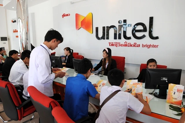 Phòng giao dịch của Unitel - Thương hiệu Viettel đầu tư tại Lào. Là một trong những doanh nghiệp Việt có tốc độ phát triển cao, đến nay Viettel đã đầu tư sang 10 nước, với doanh thu ngoài nước đạt gần
