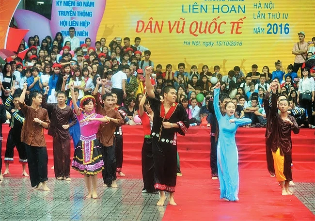 Hàng nghìn đoàn viên, thanh niên tham dự ngày hội “Tôi yêu Tổ quốc tôi”