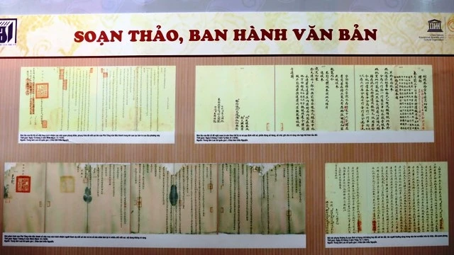 Triển lãm “Văn thư lưu trữ Triều Nguyễn qua Châu bản di sản tư liệu thế giới khu vực Châu Á - Thái Bình Dương”
