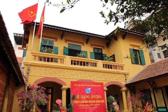 Ngày 18 và 19-12-1946, tại ngôi nhà này, Chủ tịch Hồ Chí Minh chủ trì Hội nghị Ban Thường vụ T.Ư Đảng mở rộng, quyết định phát động cuộc kháng chiến trên phạm vi cả nước.
