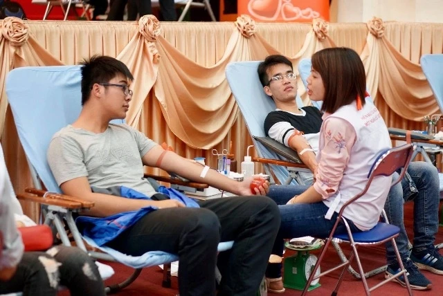 Chuỗi ngày hội hiến máu Chủ nhật đỏ lập kỷ lục số máu tiếp nhận được