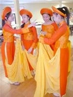Người Việt tại Mỹ vừa phải tìm cách hội nhập vừa phải gìn giữ văn hóa gốc - Ảnh: Atlanta News.