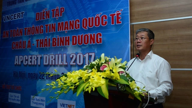 Thứ trưởng Bộ Thông tin và Truyền thông Nguyễn Thành Hưng phát biểu.