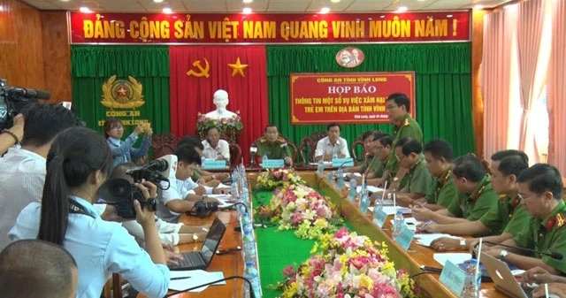 Quang cảnh buổi họp báo.