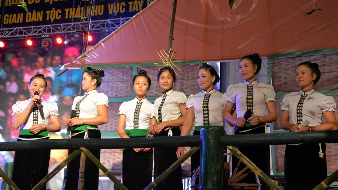 Tái hiện Hạn Khuống trong ngày hội dân gian dân tộc Thái vùng Tây Bắc.