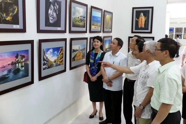 Triển lãm “Ảnh nghệ thuật Việt Nam” tại Hải Phòng