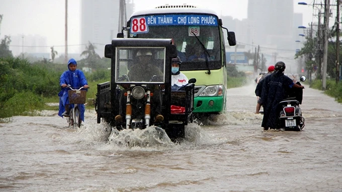 Ngập lụt tại TP Hồ Chí Minh. Ảnh: Văn Thắng