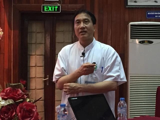 GS, TS Trịnh Hồng Sơn, Phó Giám đốc Bệnh viện Việt Đức, Giám đốc Trung tâm Điều phối ghép tạng quốc gia.