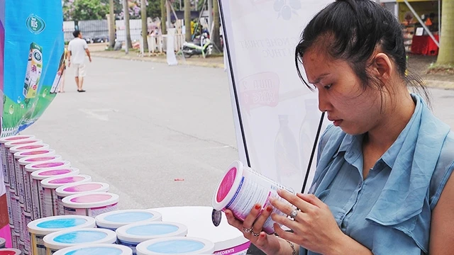 Quy định mới về niêm yết công khai giá sữa bán lẻ