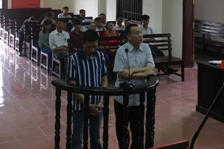 Án tử hình và chung thân cho những kẻ rủ nhau đi buôn heroin 