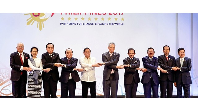 WEF ASEAN có thể phải tự thay đổi mô hình kinh tế