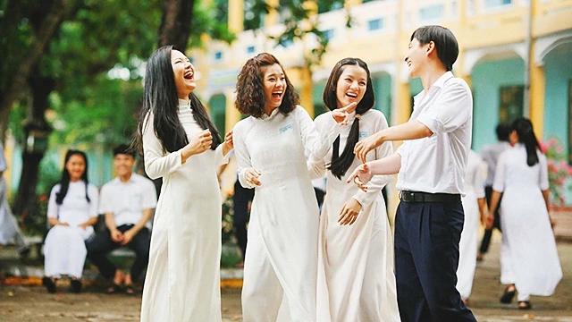Cảnh trong phim “Cô gái đến từ hôm qua”.