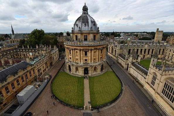 Đại học Oxford (Ảnh: Getty)