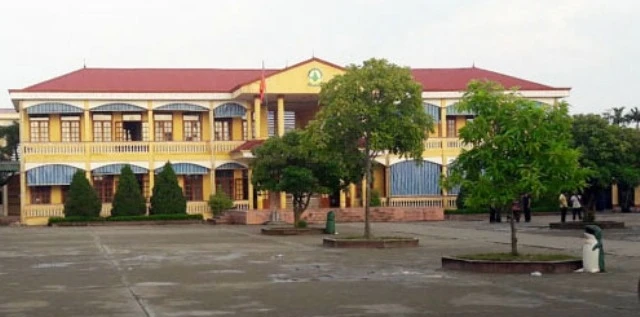 Trường tiểu học Đặng Cương.