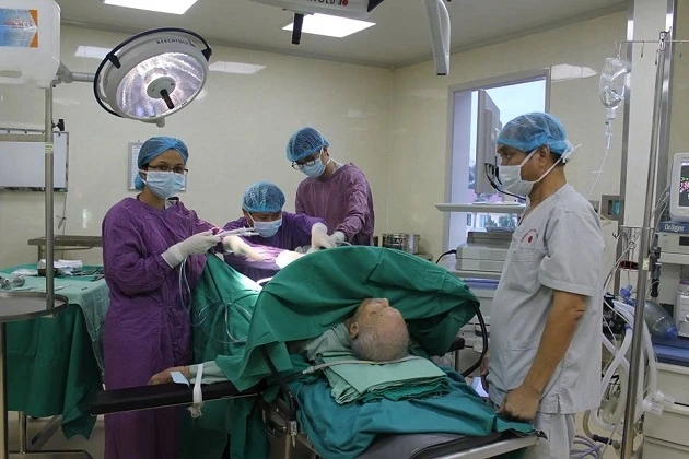 Bệnh nhân 104 tuổi được phẫu thuật thành công u phì đại tuyến tiền liệt