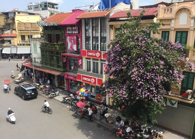 Phố Cầu Gỗ.