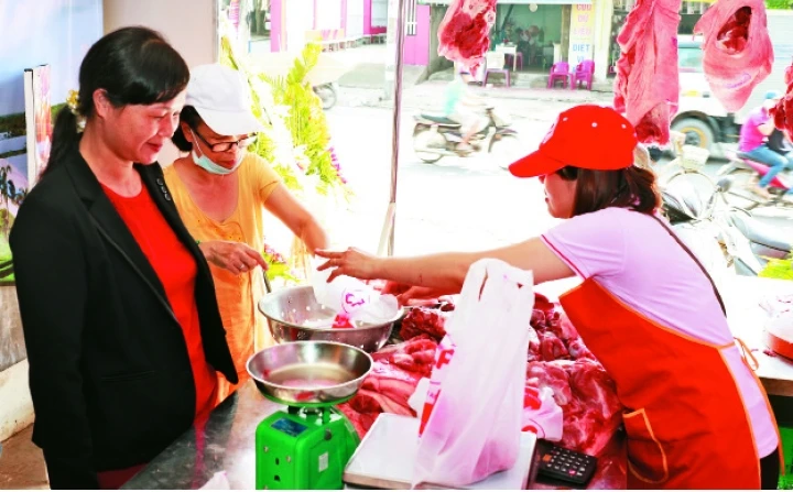 Người tiêu dùng TP Hồ Chí Minh ngày càng quan tâm đến chất lượng thịt heo.
