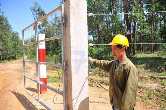 Hệ thống hạng mục hàng rào điện tại khu vực xã Thanh Sơn, huyện Định Quán, tỉnh Đồng Nai.
