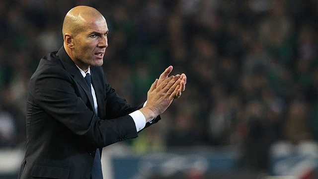 Zidane đón danh hiệu đầu năm mới