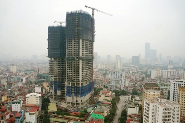 Dự án Discovery Complex 302 Cầu Giấy đang bị chậm tiến độ bàn giao.